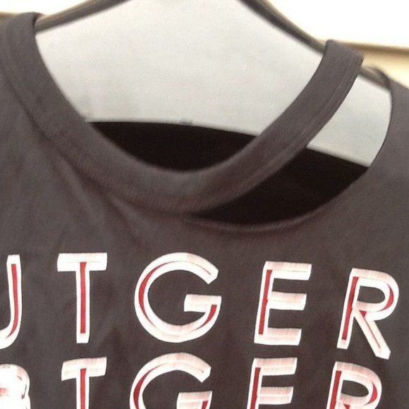 VS Rutgers off the shoulder cold spell out sz L - Picture 3 of 4